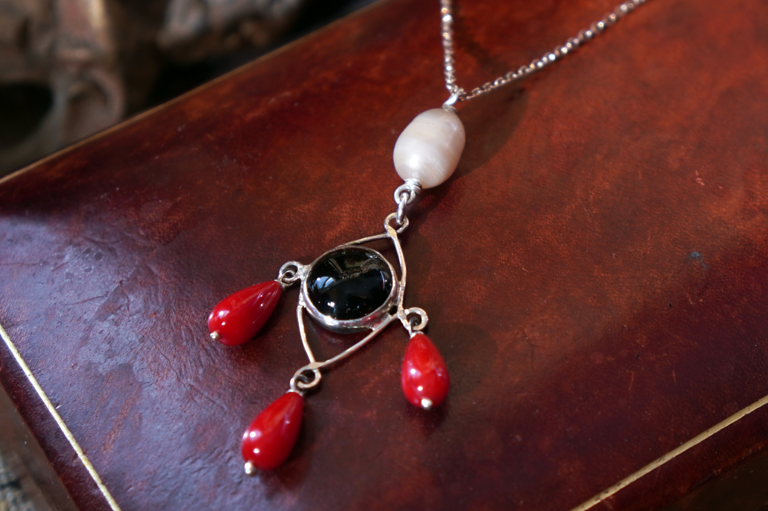 Ojo Necklace