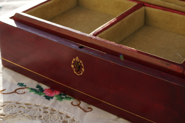 Vintage Leather Florentine Jewelry Box